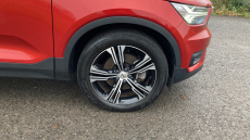 Volvo Xc40 2.0 B4P Inscription Pro 5dr Auto Petrol Estate